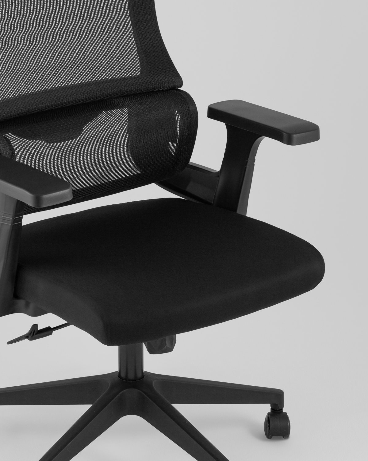 Кресло офисное TopChairs Vantage черный фото 3