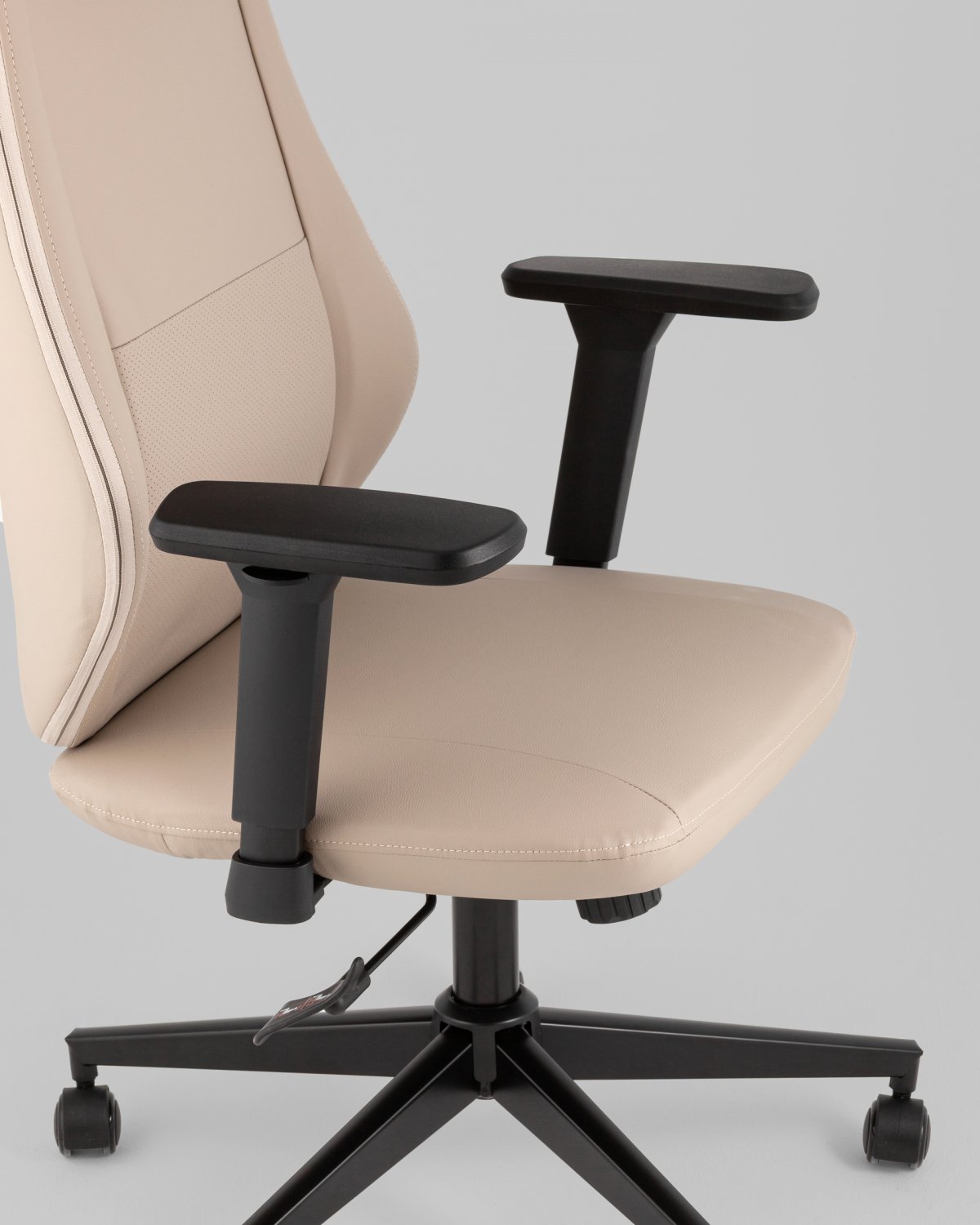 Кресло руководителя TopChairs Trophey бежевый фото 8