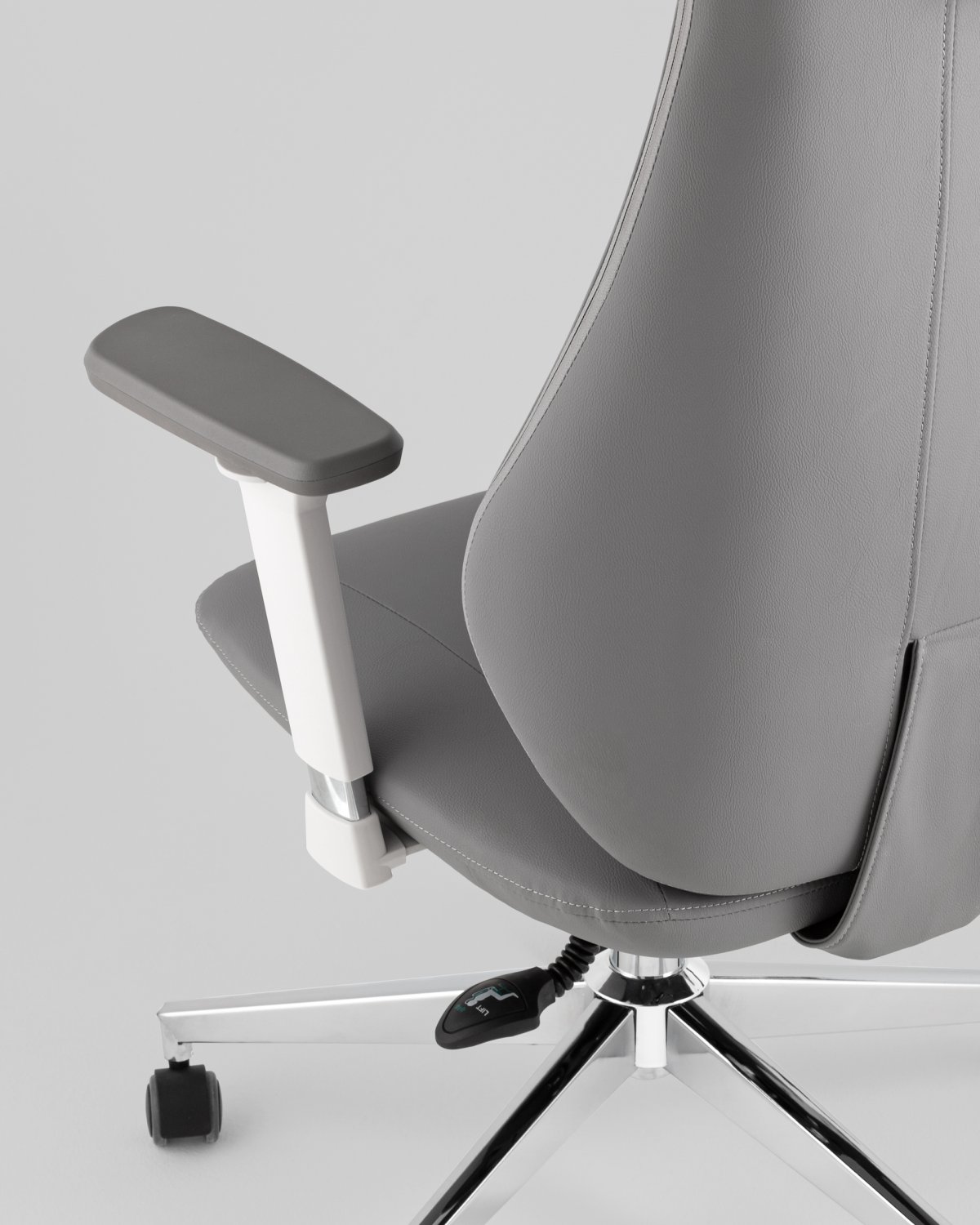 Кресло руководителя TopChairs Trophey серый фото 7
