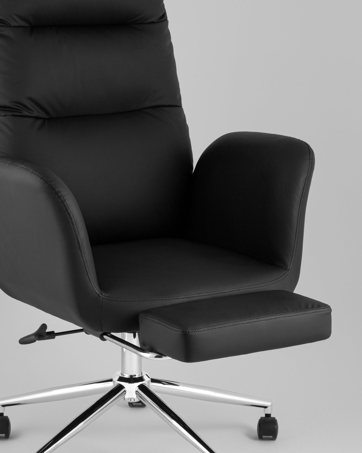 Кресло руководителя TopChairs Solid NC с оттоманкой черный фото 10