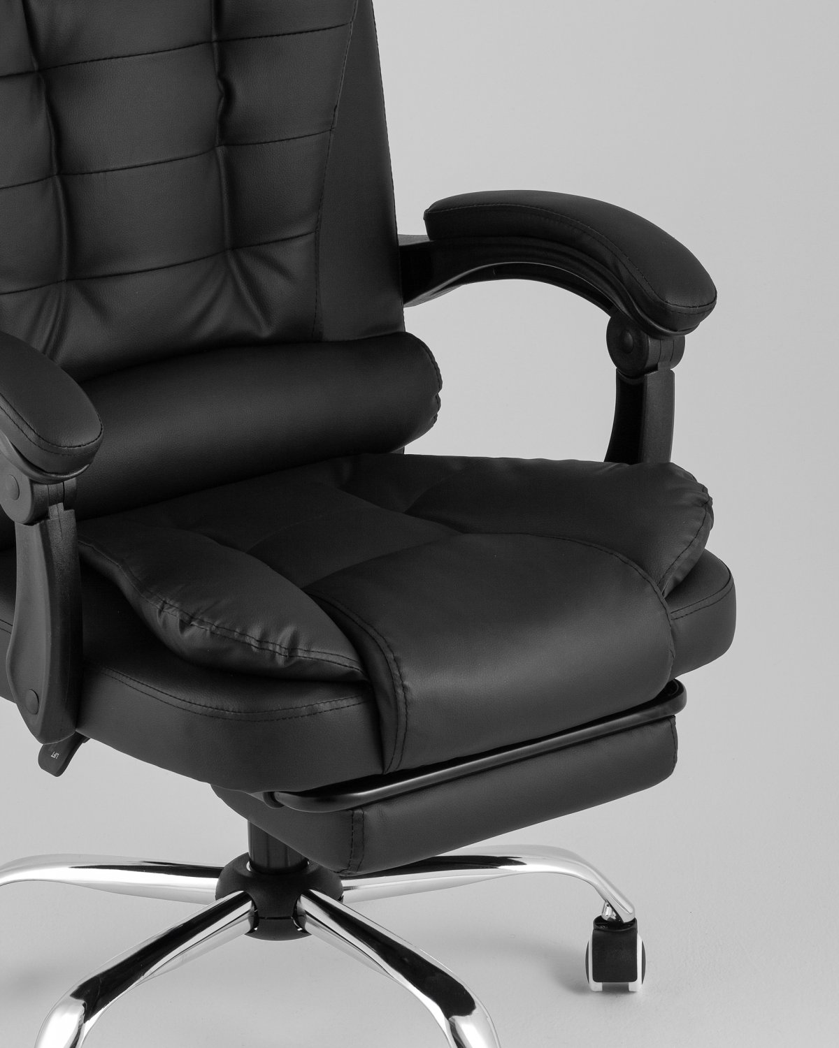 Кресло руководителя TopChairs President NEW черное фото 12