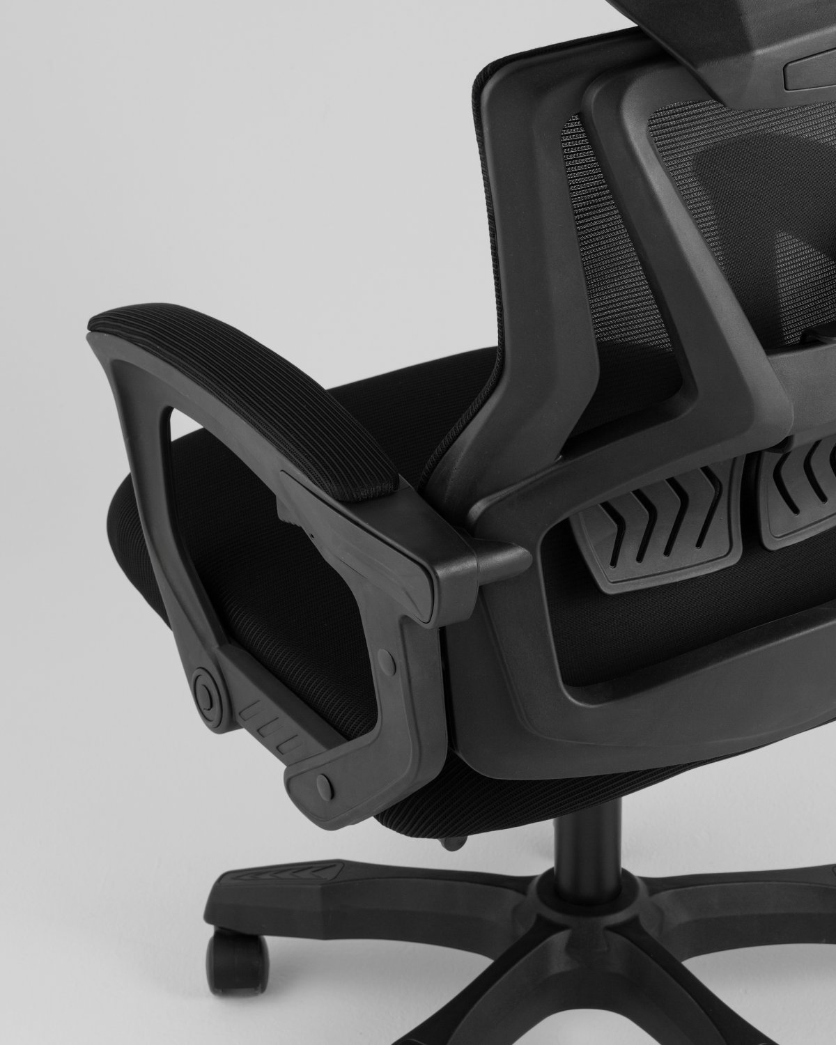 Кресло офисное TopChairs Vecto черный фото 9