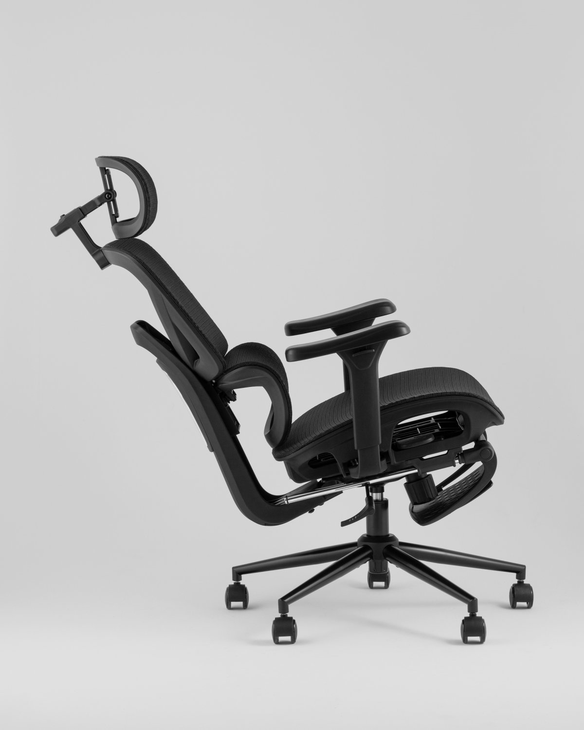 Кресло офисное TopChairs Vertus черная сетка фото 6