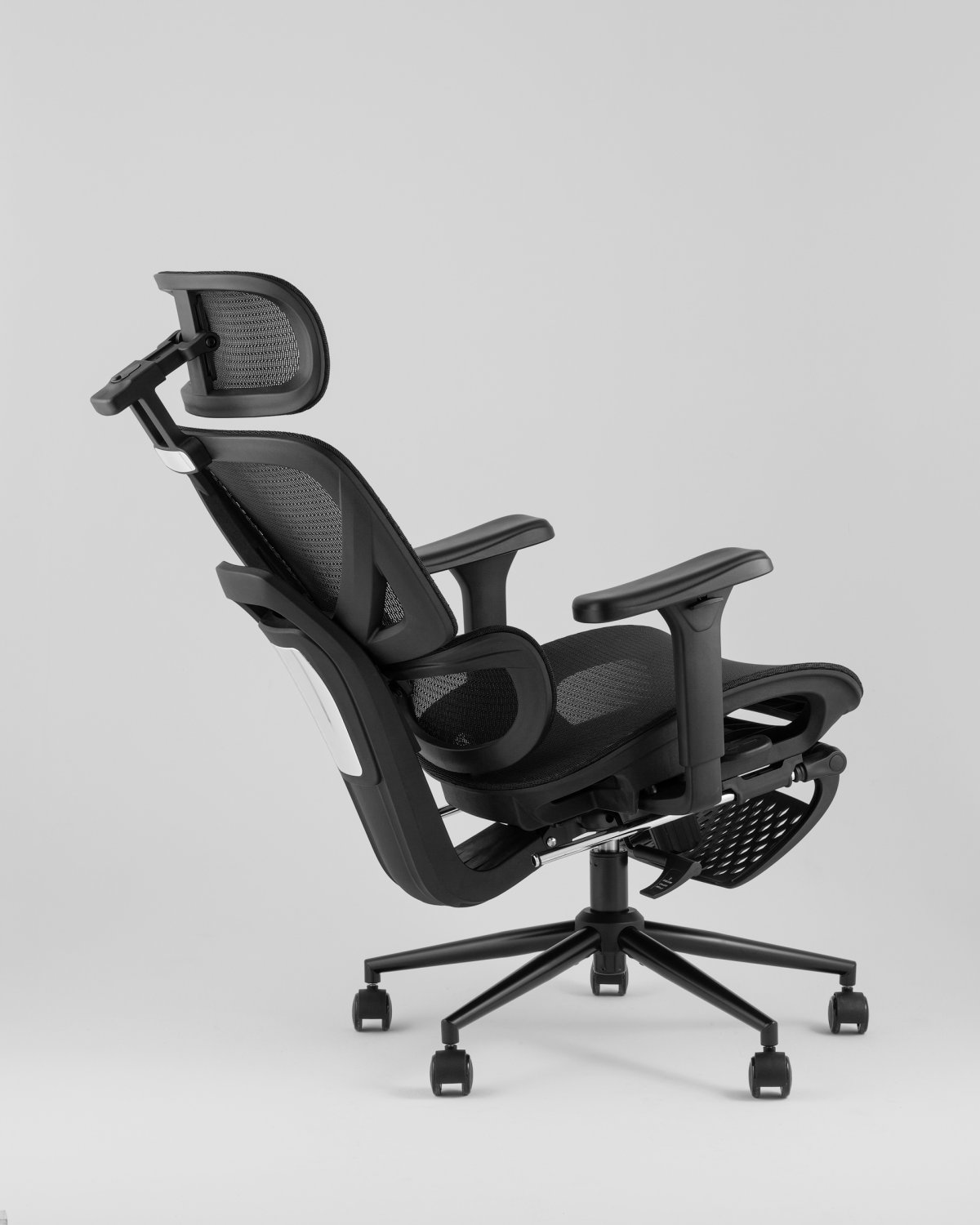 Кресло офисное TopChairs Vertus черная сетка фото 7